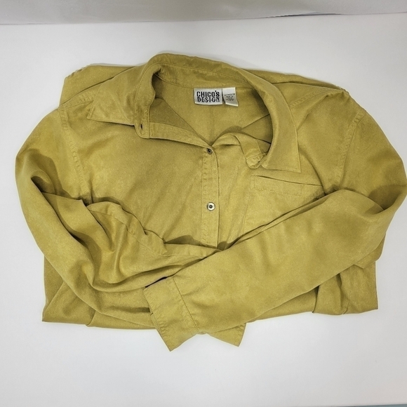 Chico's Faux Suede Light Green Womens Full Button Over Shirt in a Size 2 (L/12) - Picture 9 of 14